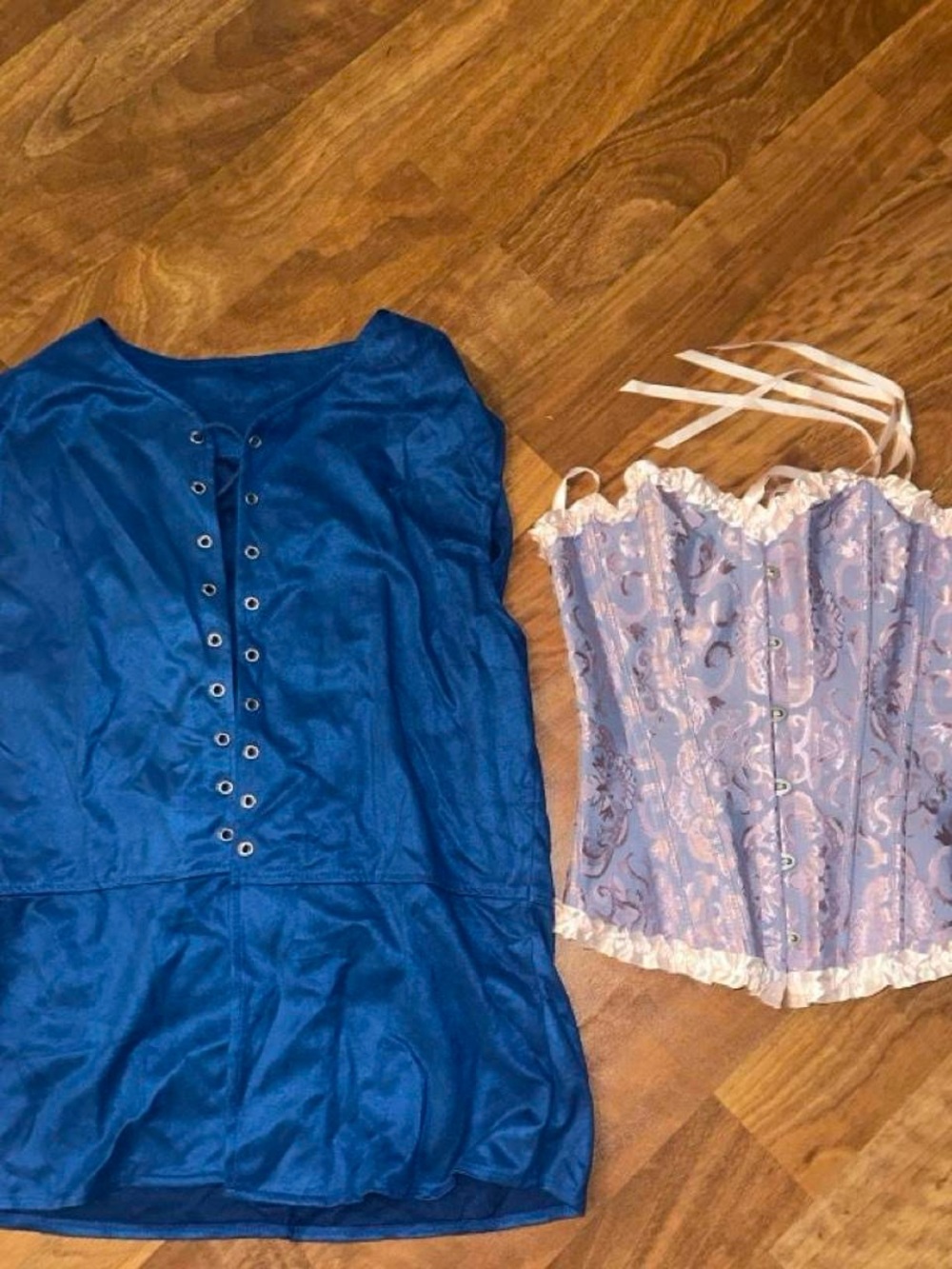 Women’s Lace-Up Satin Corset Set
